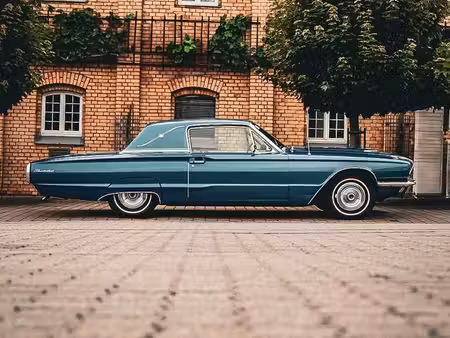 Ford Thunderbird 