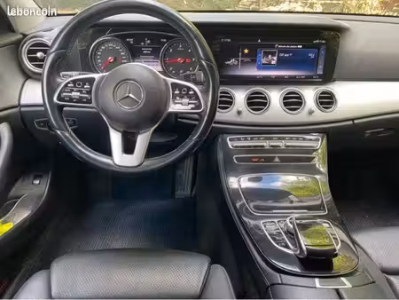 Mercedes-Benz Classe E E 200 2.0 150