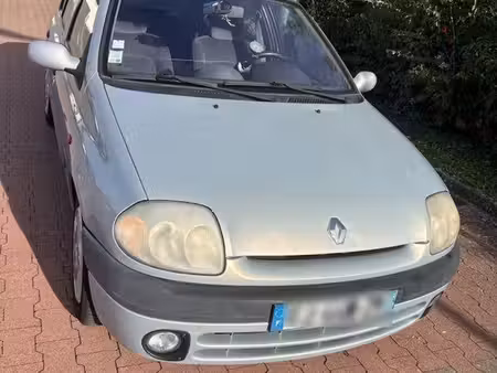 Renault Clio 1.6 110
