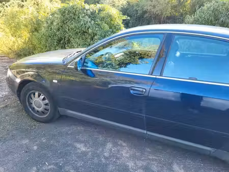 Audi A6 V6 2.4 165