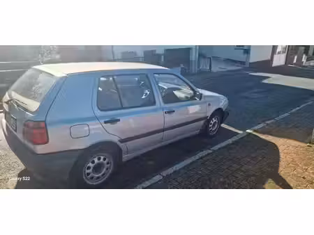 Volkswagen Golf 1.6
