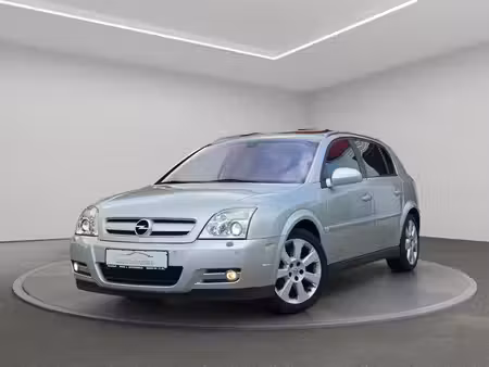 Opel Signum V6 3.2 211