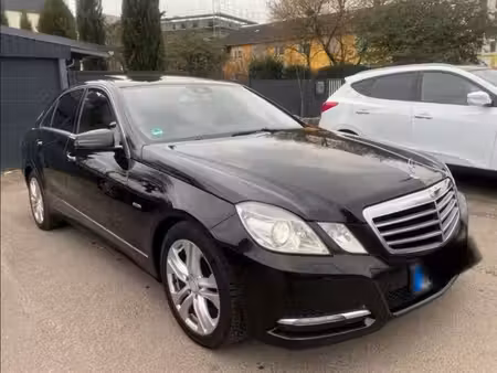 Mercedes-Benz Classe E E 200
