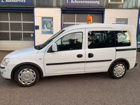 Opel Combo 1.2 Edition