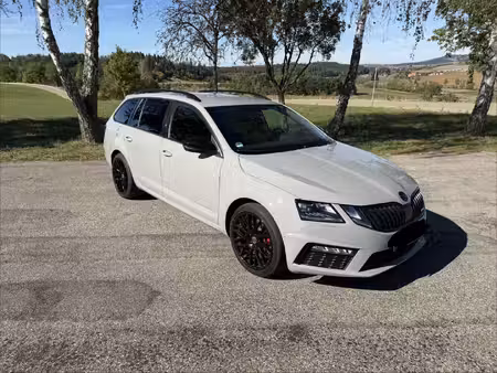 Škoda Octavia RS 2.0 TSI 245