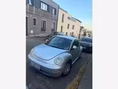 Volkswagen New Beetle 1.6 102