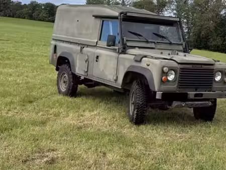 Land Rover Defender 2.5 122 4x4
