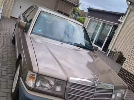 Mercedes-Benz 190 2.0