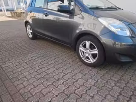 Toyota Yaris 1.3 101