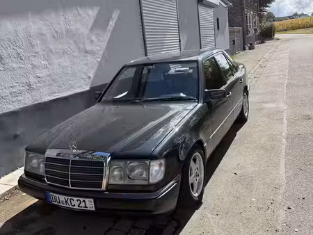 Mercedes-Benz Classe E 200 E 136