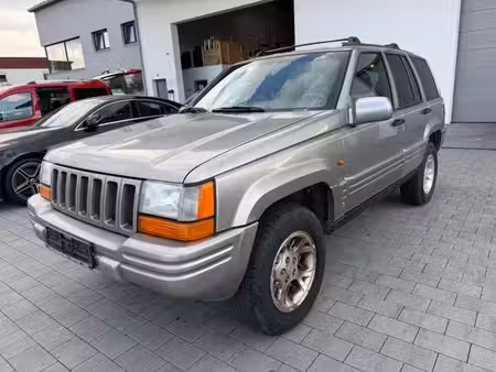 Jeep Grand Cherokee V8 5.2 212 Limited