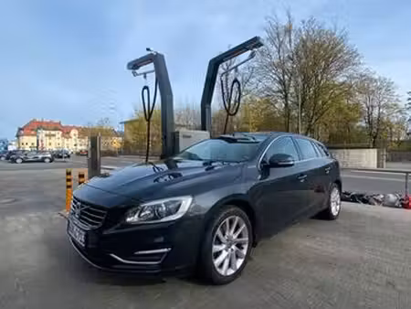 Volvo V60 D6 2.4 215 4x4