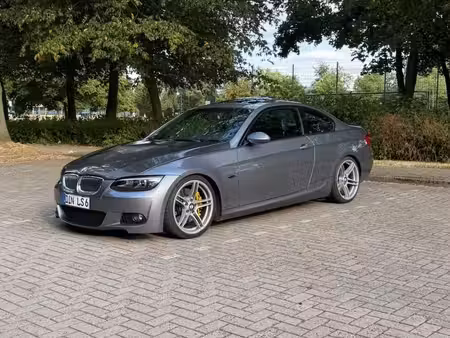 BMW Série 3 330d 3.0 245