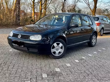 Volkswagen Golf 1.6 TDI 110