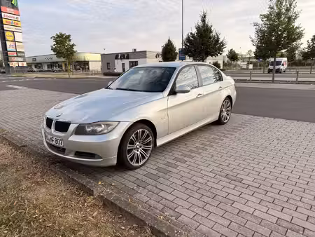 BMW Série 3 320i 2.0 150