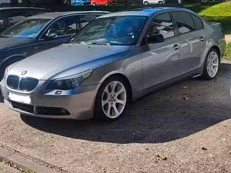 BMW Série 5 530d 3.0 231