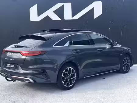 Kia Ceed 1.5 T-GDi 160 GT Line
