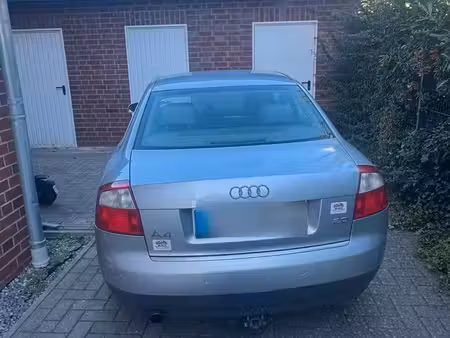 Audi A4 2.0 130