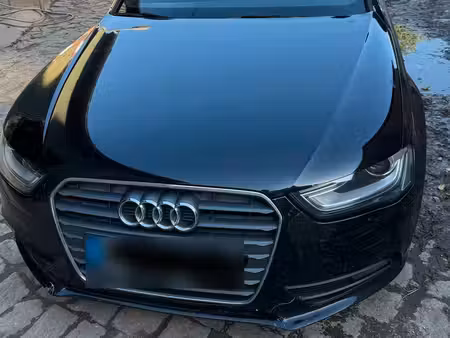 Audi A4 2.0 TDI 150 S line