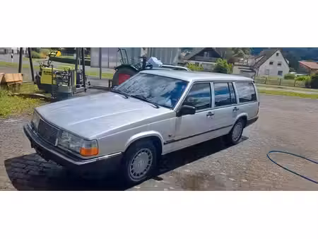 Volvo 940 2.3