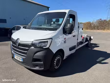 Renault Master 2.3 dCi 145