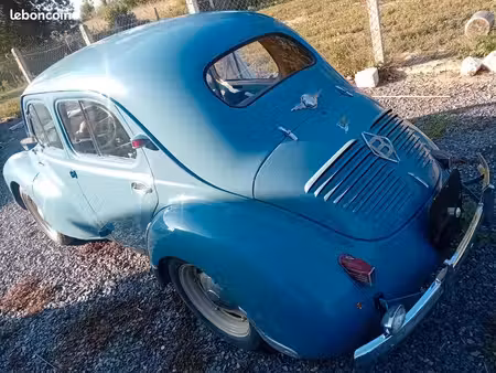Renault 4CV