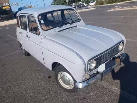 Renault R4 4L