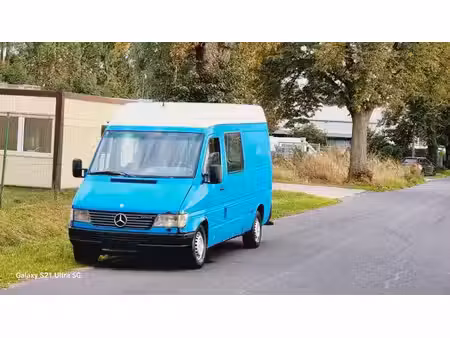 Mercedes-Benz Sprinter 208 2.3 79
