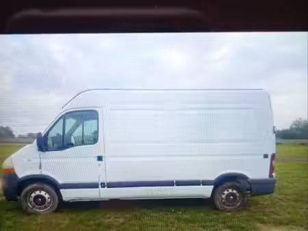 Renault Master 2.5 dCi 100