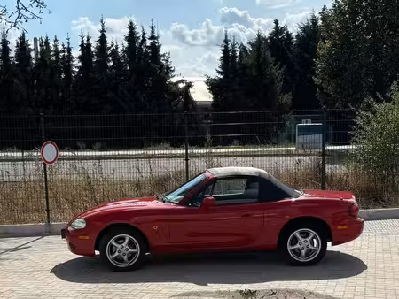 Mazda MX5 1.6 110