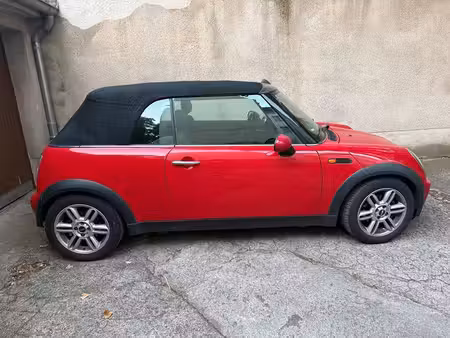 Mini Cabrio Cooper 1.6 115