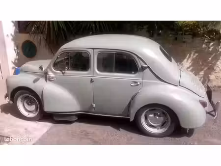 Renault 4CV