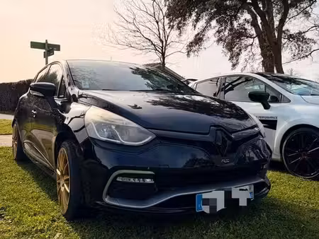 Renault Clio RS 1.6 T 200