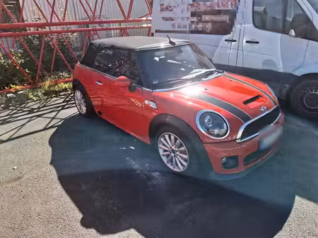 Mini Cabrio Cooper 1.6 211