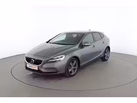 Volvo V40 T2 2.0 122