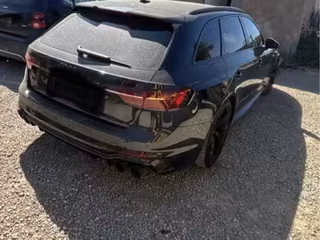 Audi A4 RS4 V6 2.9 TFSI 450 quattro