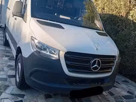 Mercedes-Benz Sprinter 211 2.1 114