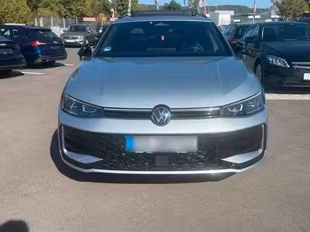 Volkswagen Passat 1.5 TSI 150 R-Line