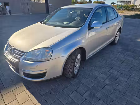 Volkswagen Jetta 1.6 102 Trendline