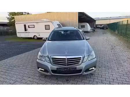 Mercedes-Benz Classe E E 350 E V6 3.0 CDI 170 4Matic