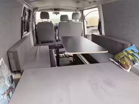 Volkswagen Transporter T5 2.0 TDI 140