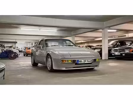 Porsche 944 S