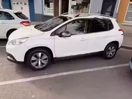 Peugeot 2008 1.6 HDi 100 Allure