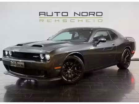 Dodge Challenger V8 6.4