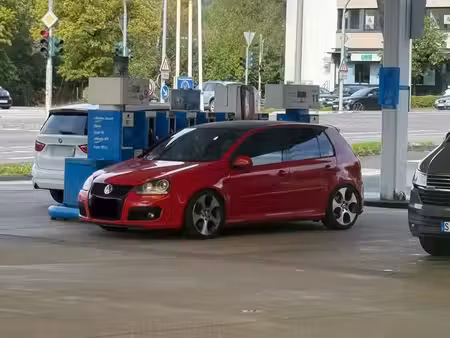 Volkswagen Golf GTI 2.0 200