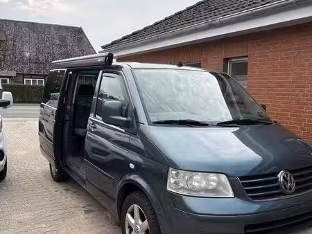 Volkswagen Transporter T5 2.5 TDI 174