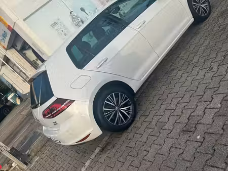 Volkswagen Golf 1.6 TDI 110