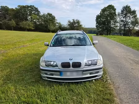 BMW Série 3 320i 2.2 170
