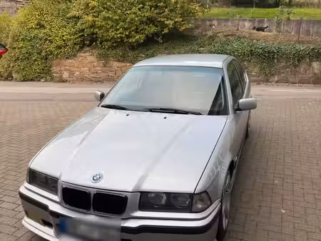 BMW Série 3 316 1.6 102