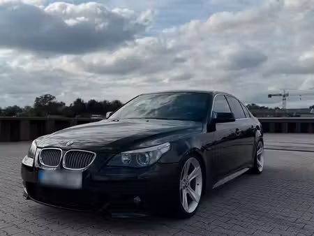 BMW Série 5 530d 3.0 300